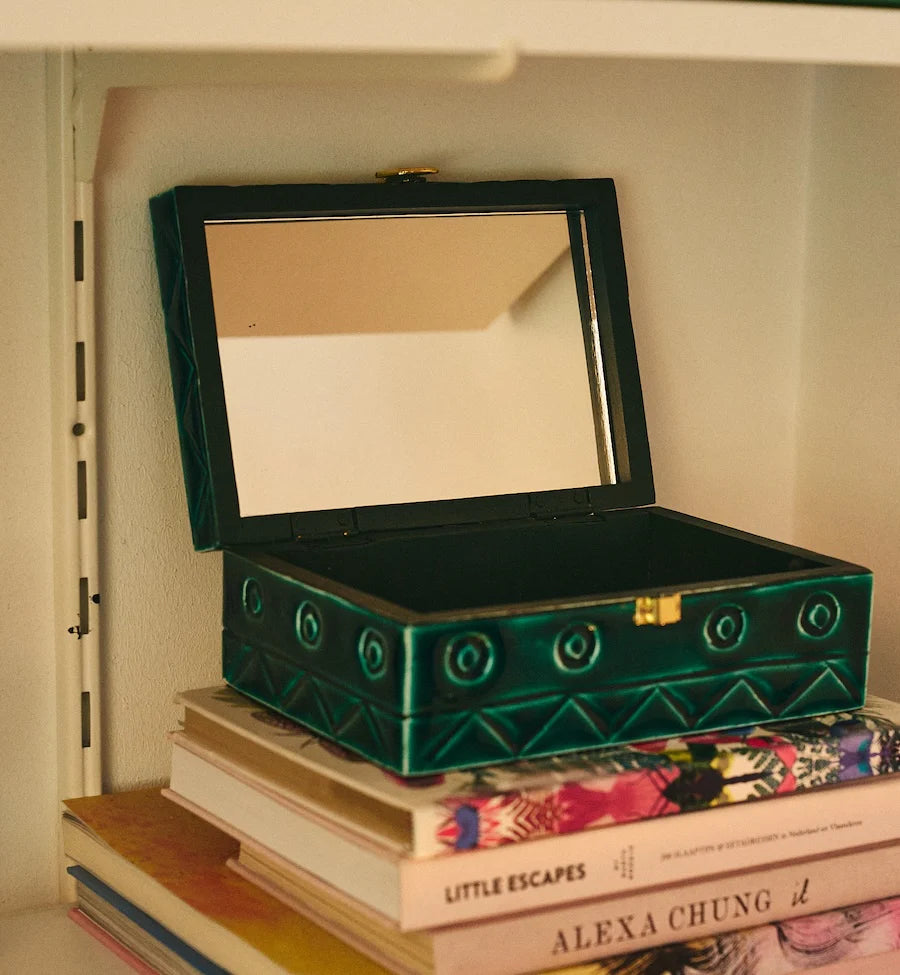 Anna + Nina Tide’s Treasure Box