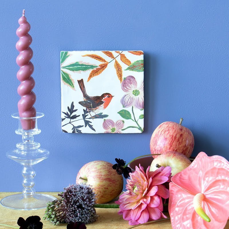 Tussen de blaadjes Tegel