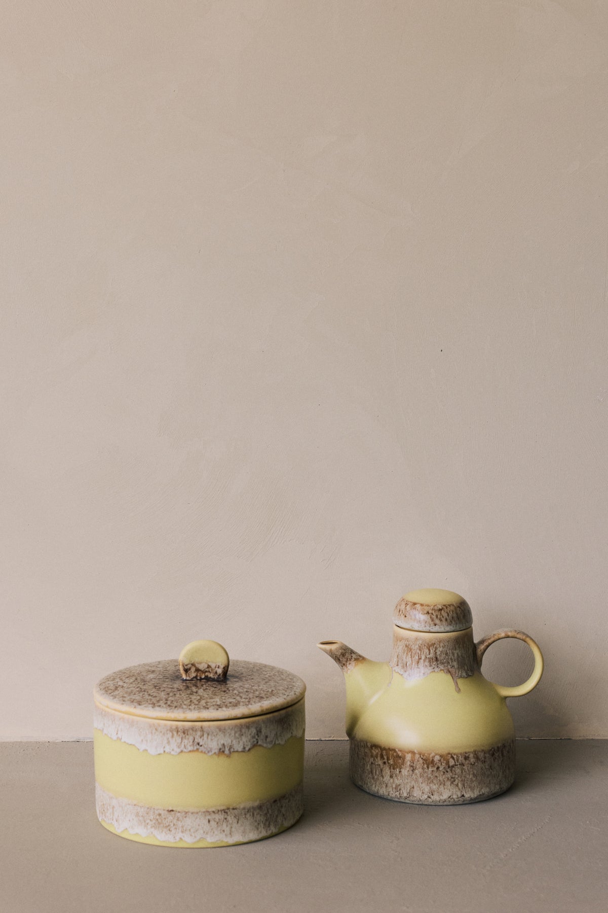 HKLIVING 70’s Ceramics pre-order Coffee pot custard