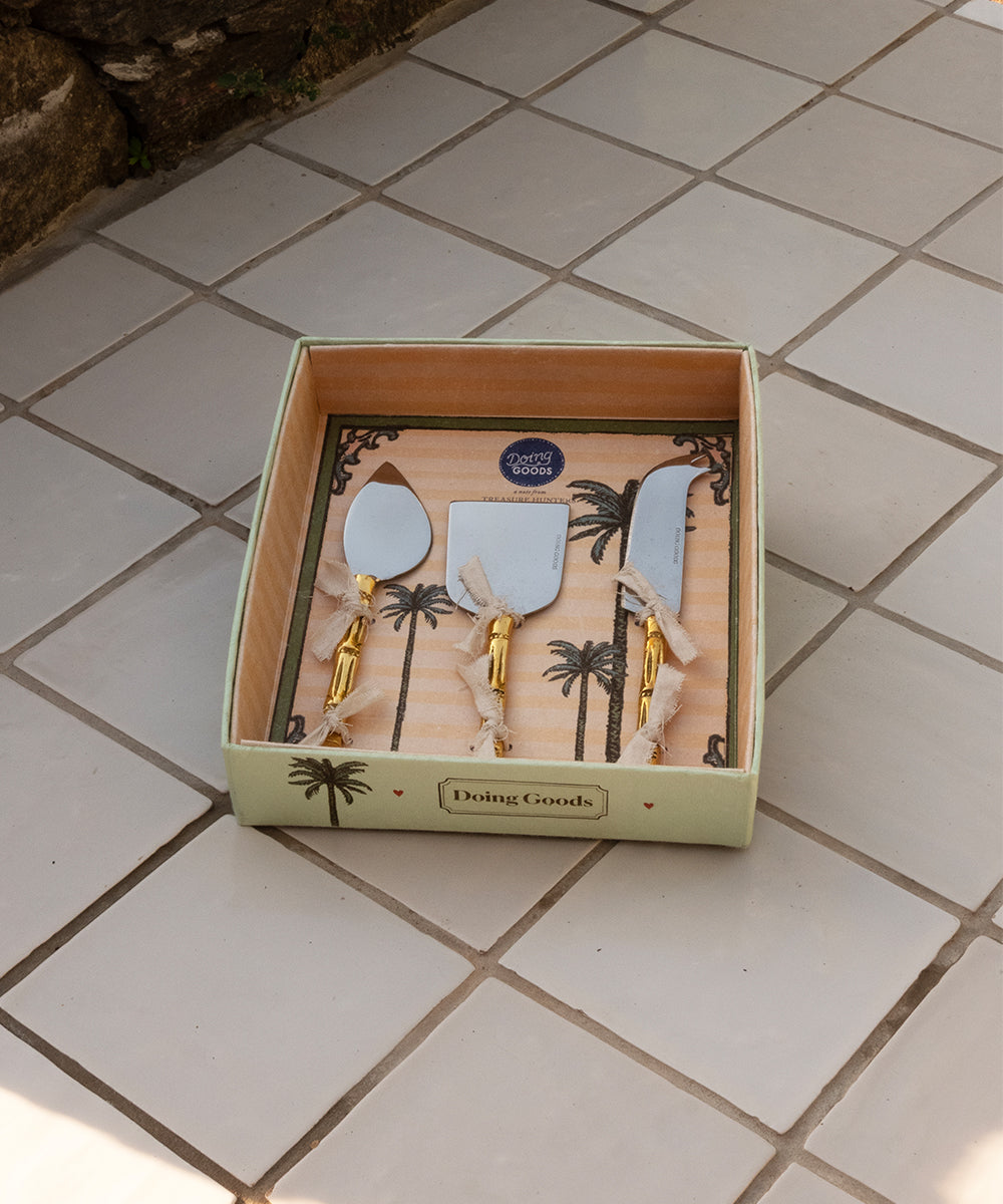 Doing Goods Bodhi Bamboo Cheese set Giftbox