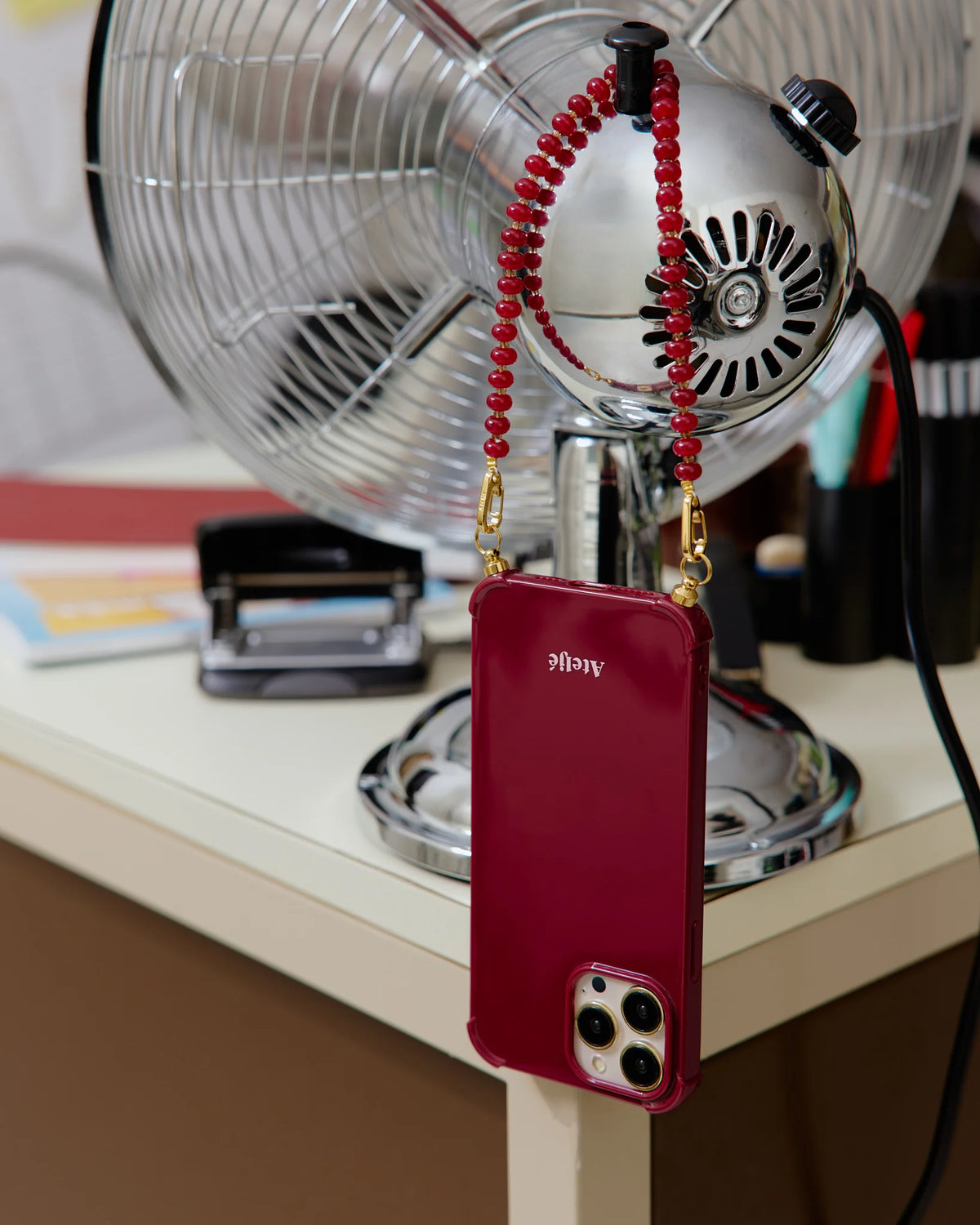 Ateljé Bold Burgundy Case