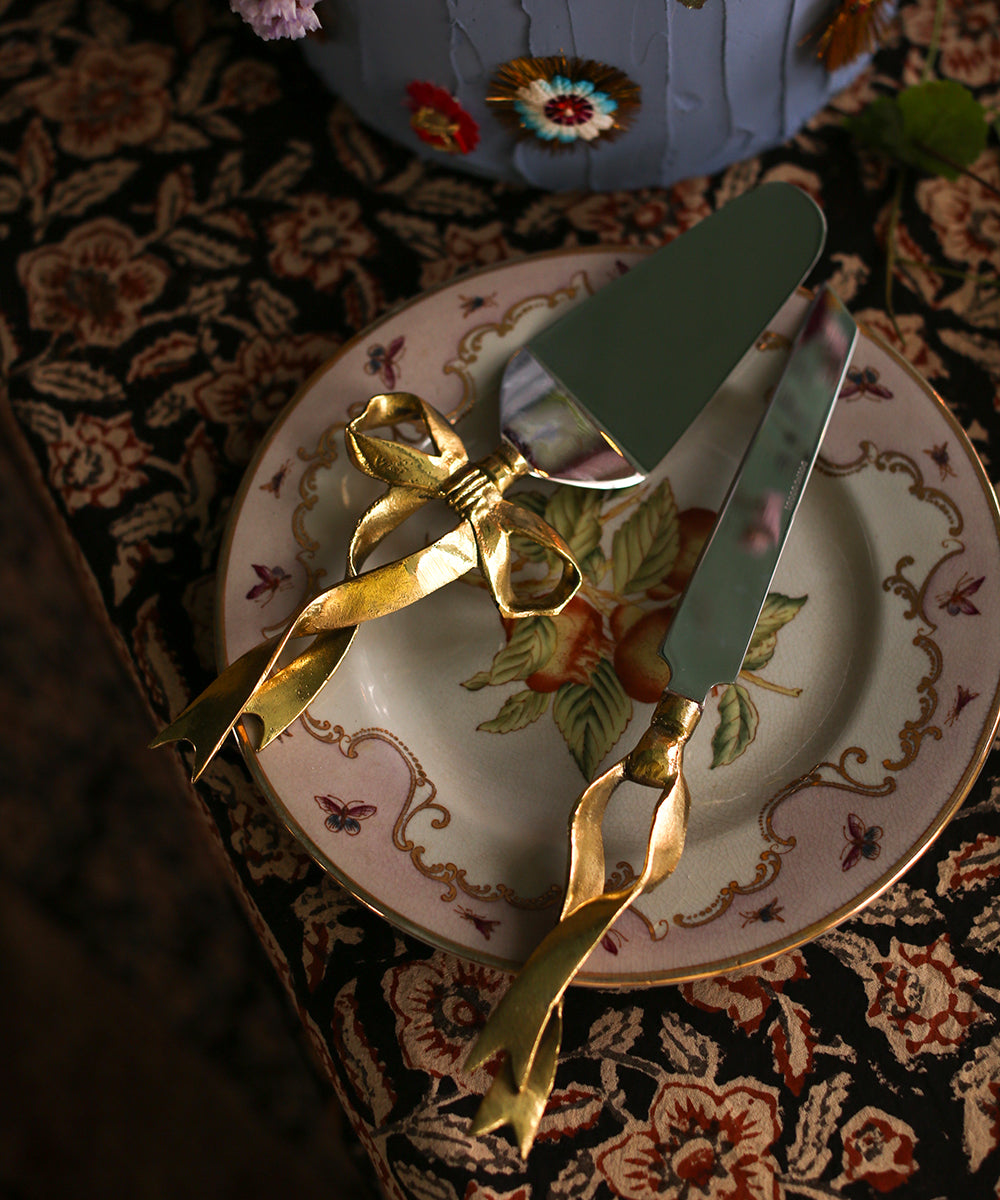 Riley Ribbon Cake Giftbox