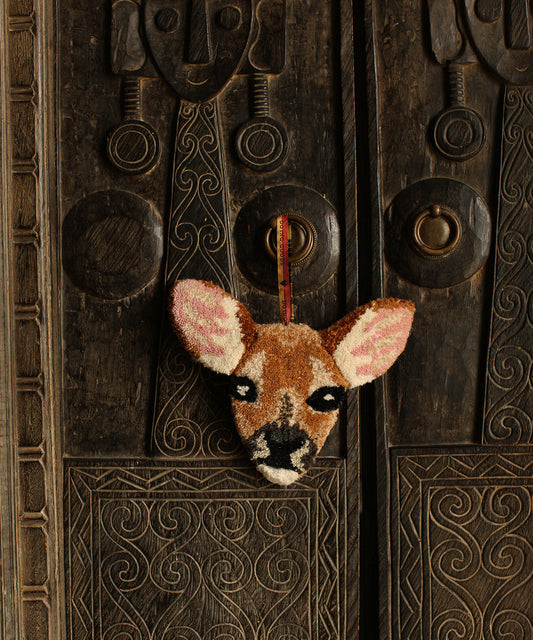 Francis Fawn Dierenkop hanger